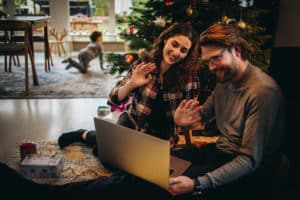 staying connected with loved ones on the holidays to beat the holiday blues